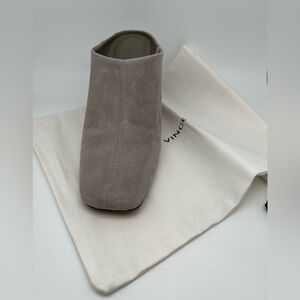 EUC Vince Alana Gray Suede Mules Sz 8.5